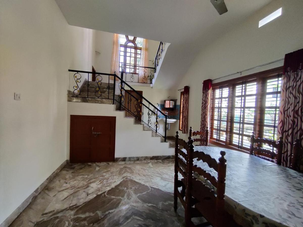 Spacious 3-Bedroom Private Villa In Mangalore - Ideal Getaway For Family And Friends Екстер'єр фото