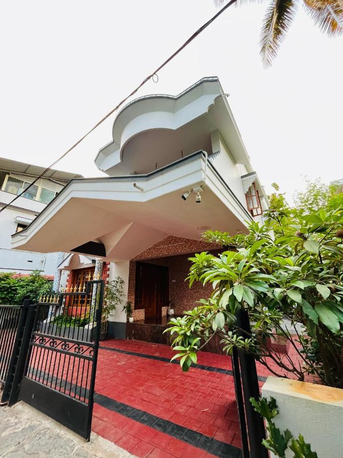 Spacious 3-Bedroom Private Villa In Mangalore - Ideal Getaway For Family And Friends Екстер'єр фото