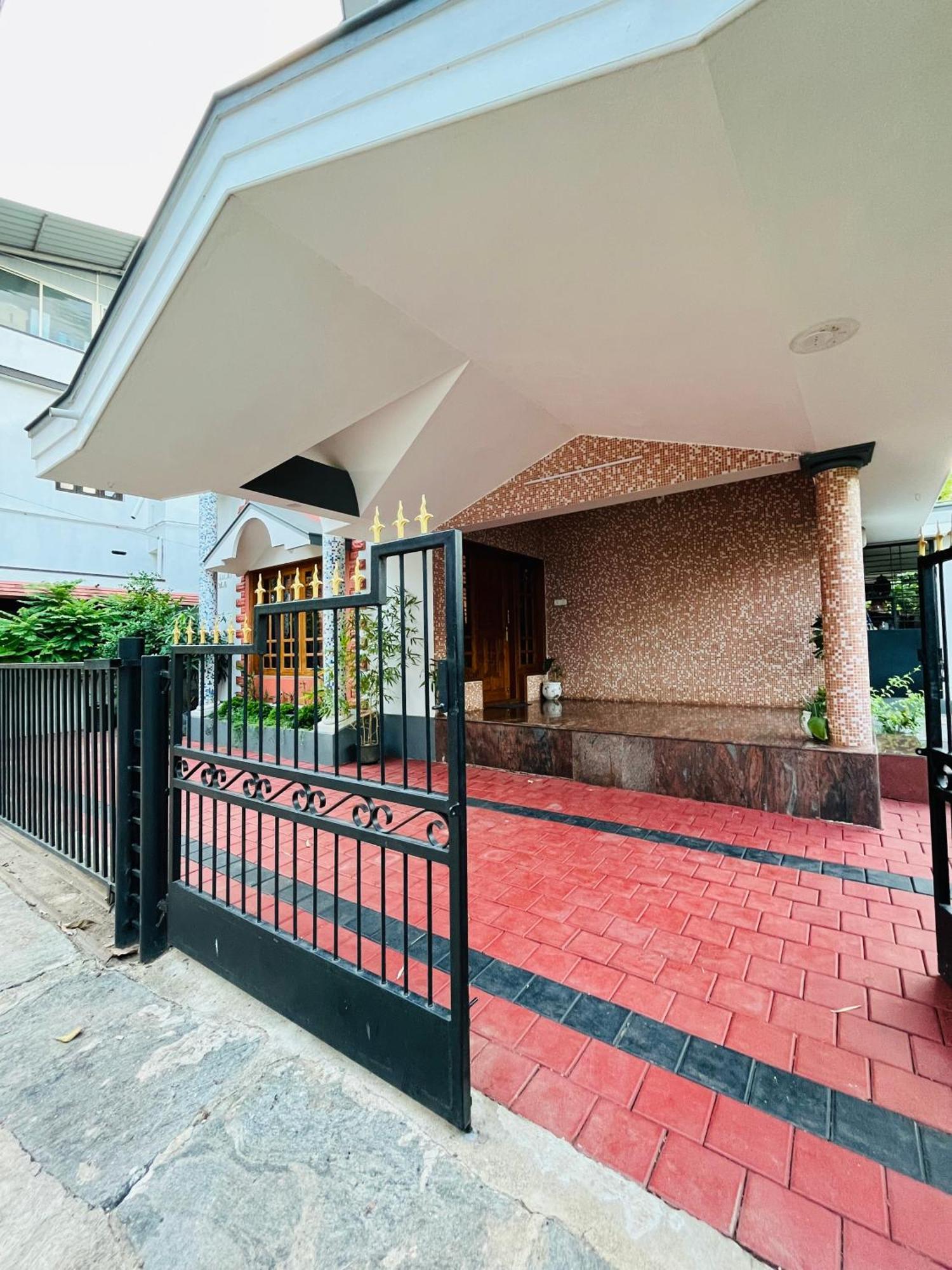 Spacious 3-Bedroom Private Villa In Mangalore - Ideal Getaway For Family And Friends Екстер'єр фото